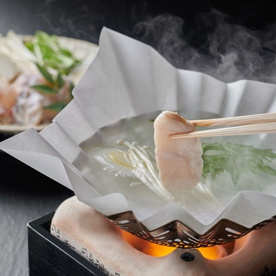 【12〜2月】河豚てっちり鍋など、冬の味覚に神戸牛ステーキを加えたお料理コース〈特選懐石〉